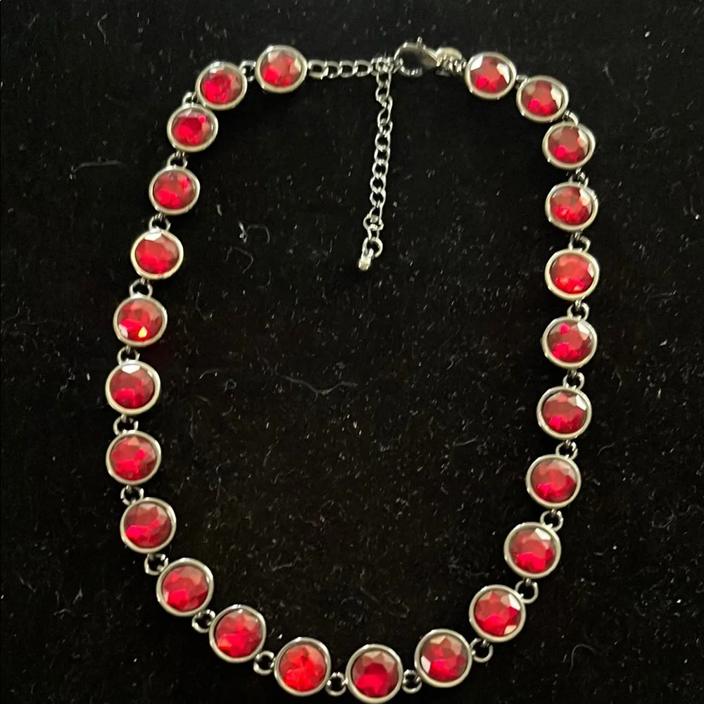 Elegant Red Gemstone Necklace - Picture 1 of 5